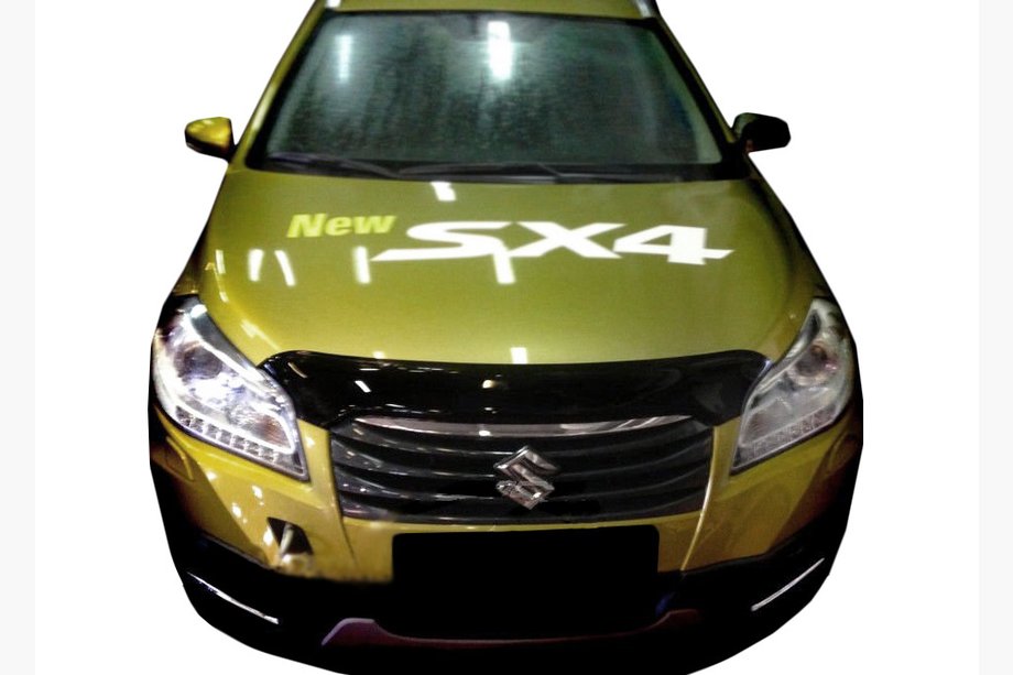 Suzuki SX4 S-Cross 2013–2016 Motorhjelmsdeflektor (SIM) Image