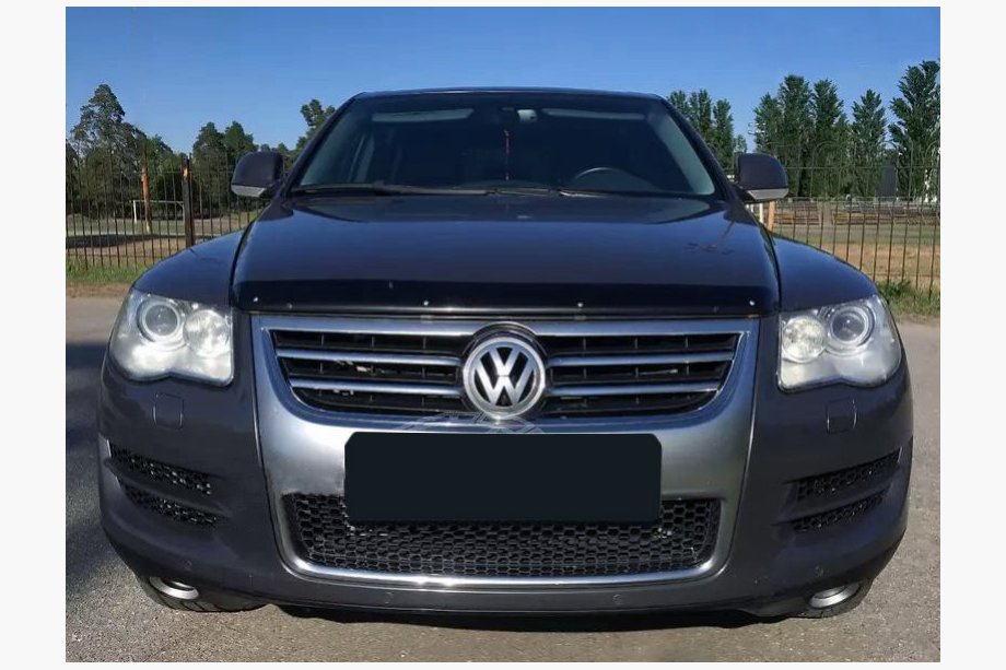 Volkswagen Touareg 2002–2010 Motorhjelmsdeflektor (SIM) Image