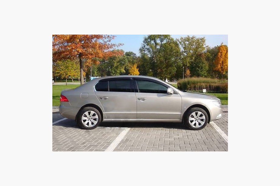 Skoda Superb 2009–2015 Vindafvisere SD (4 stk., SIM) Image