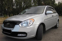 Hyundai Accent 2006–2010 Motorhjelmsdeflektor (SIM) foto 1