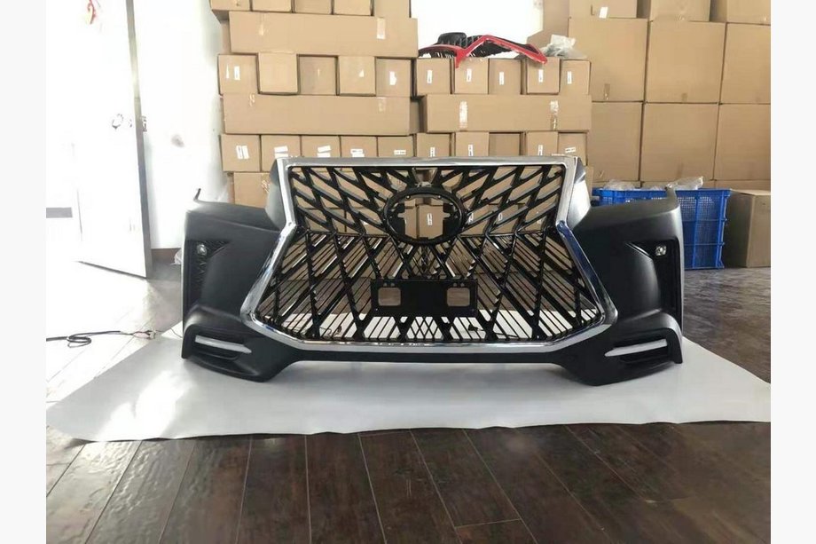 Toyota Hilux 2015– Forreste kofanger Lexus-design V1 (til 2015-2020) Image