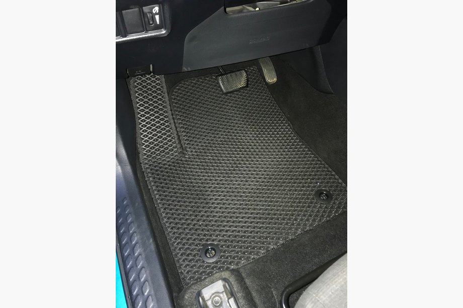 Toyota C-HR 2016–2023 EVA gulvmåtter (sorte) Image