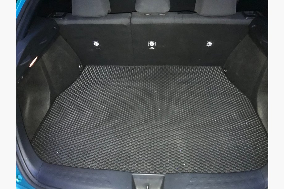 Toyota C-HR 2016–2023 Bagagerumsmåtte (EVA, sort) Image