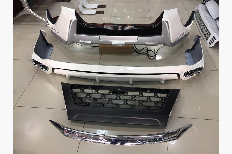 Toyota Fortuner 2015– Bodykit-sæt (TRD) Image
