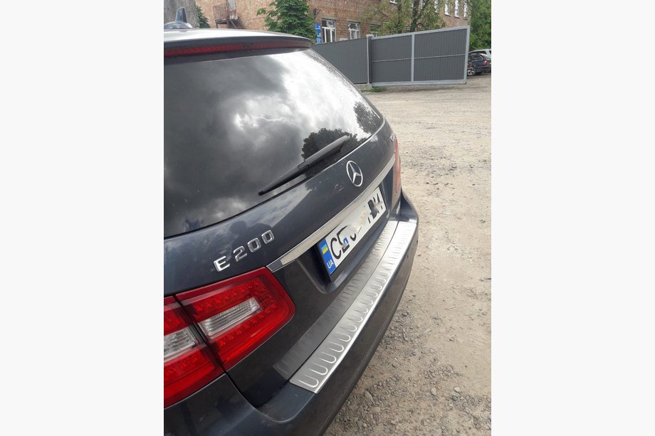 Mercedes E-class W212 2009–2016 Bagkofangerbeskytter OmsaLine (2009-2013, SW, rustfrit stål) Image