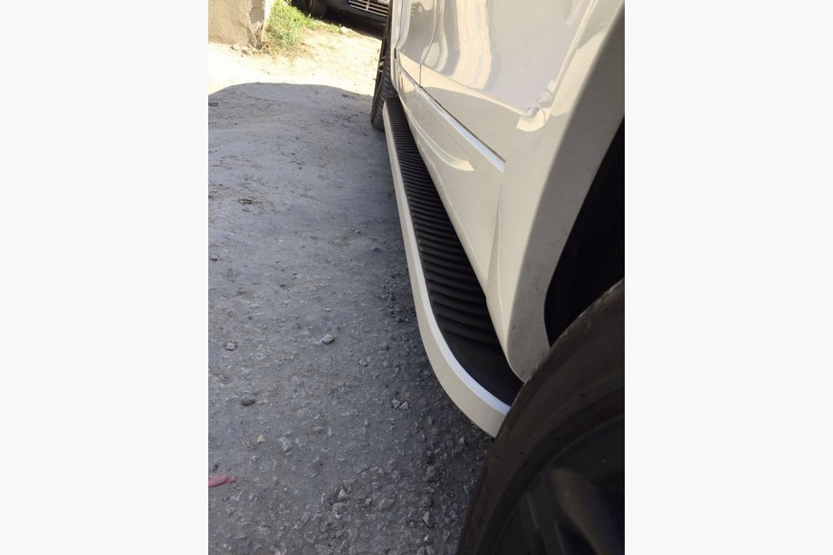 Volkswagen T5 Multivan 2003–2010 Sidetrin Tayga (2 stk., aluminium) Kun til kort akselafstand Image