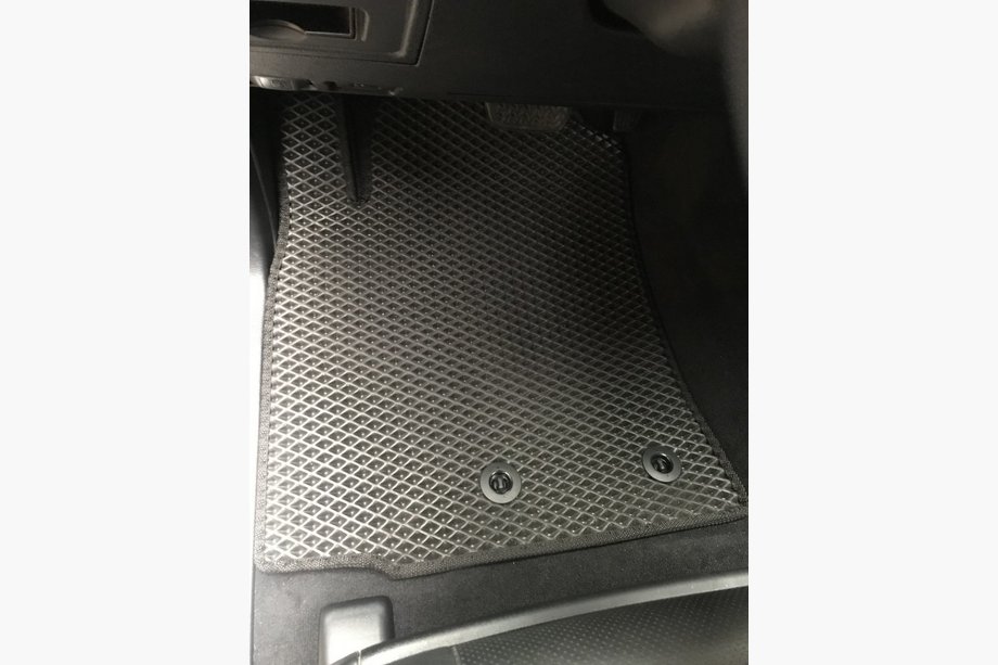 Lexus LX570/450d 2008–2022 Polyurethan gulvmåtter (2012-2021, EVA, sorte) Image