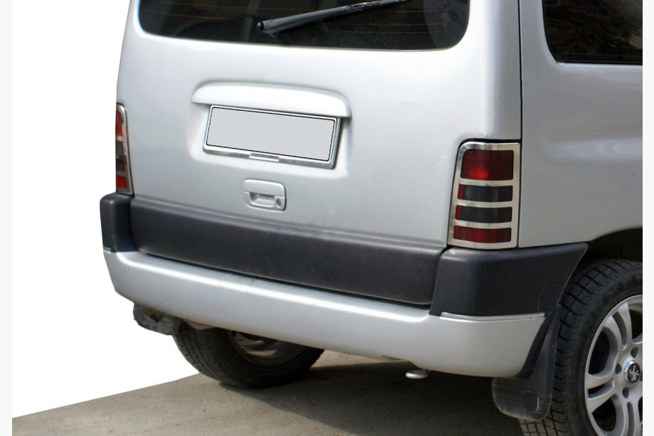 Citroen Berlingo 1996–2008 Krom baglygteafdækning (2 stk., rustfrit stål) Foto 5
