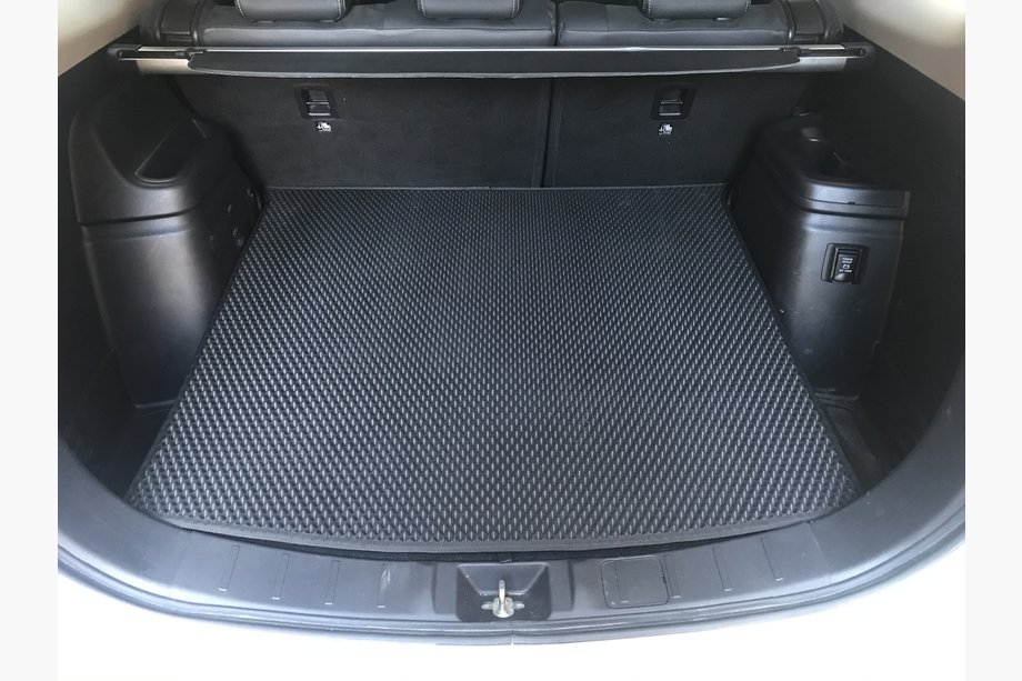 Mitsubishi Outlander 2012–2021 Bagagerumsmåtte P-HEV EVA (Sort) Image