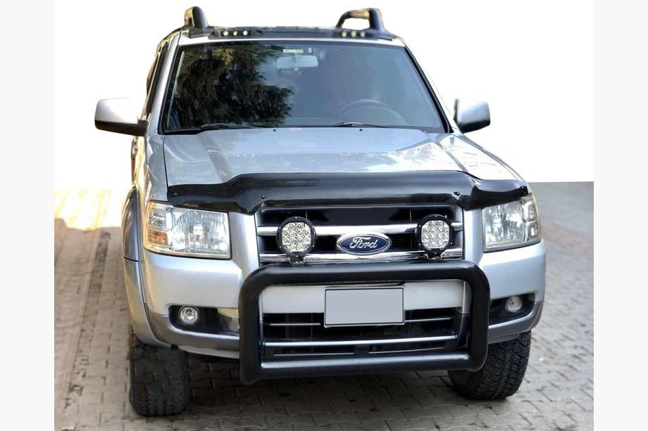 Ford Ranger 2007–2011 Motorhjelmsdeflektor EuroCap (2007-2009) Image