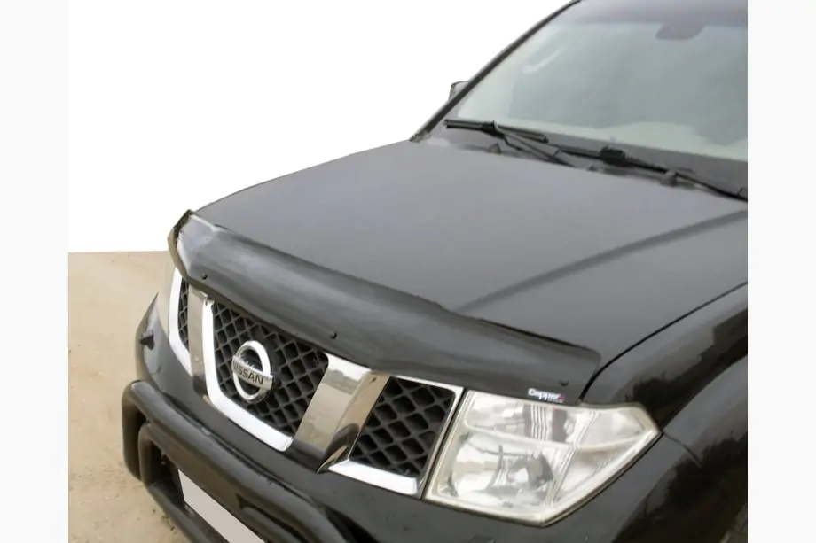 Nissan Navara 2006–2015 Motorhjelmsdeflektor (EuroCap) Image