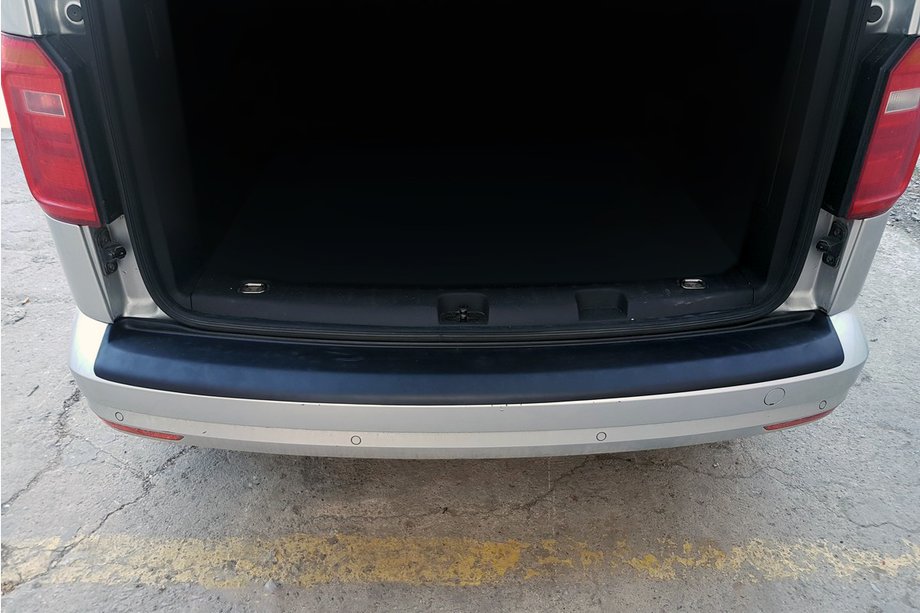 Volkswagen Caddy 2015–2020 Bagkofangerbeskytter EuroCap (ABS) Foto 1