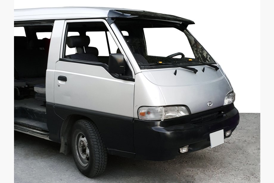 Hyundai H100 Forrudevisir (sort højglans, 5 mm) Image