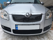 Skoda Fabia 2007–2014 Vinterafdækning til kølergrill (2007-2010, øvre) foto 1