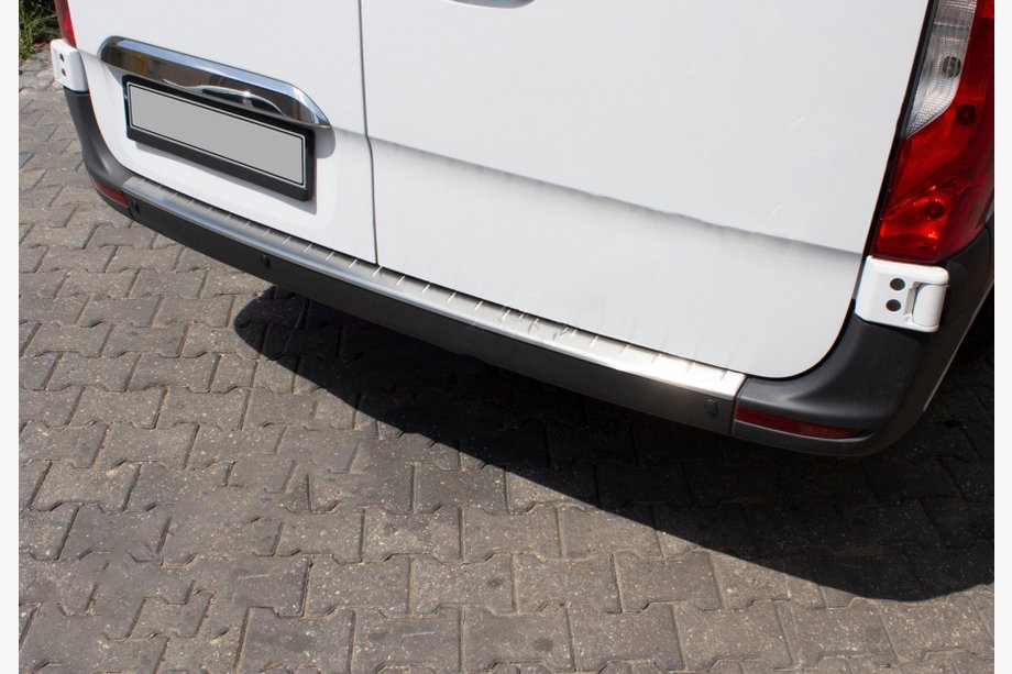 Mercedes Sprinter W907/W910 2018– OmsaLine bagkofangerbeskytter (rustfrit stål) Image