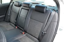 Toyota Avensis 2009–2018 Bilsædeovertræk (kunstlæder ↗ Alcantara-erstatning) foto 4