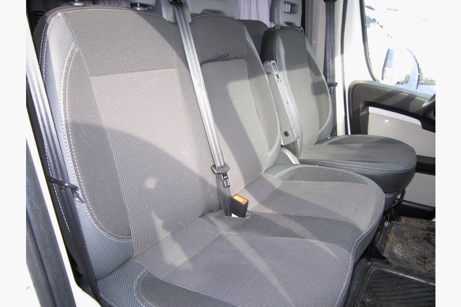 Opel Vivaro 2015–2019 Sædeovertræk til bil (stof + kunstlæder, Premium) Forsæder (2+1) + hele kabinen Foto 2