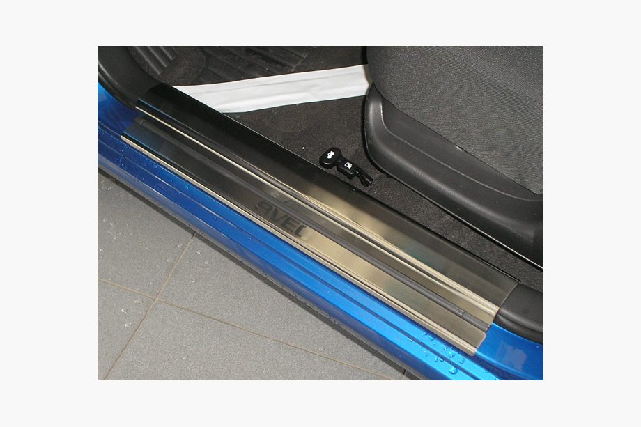Chevrolet Aveo T250 2005–2011 Nataniko dørtrinslister (rustfrit stål) 4 stk., Standard – Lohmann-tape, 0,5 mm Image