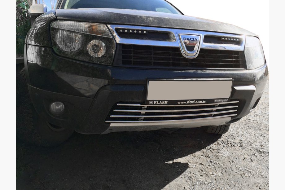 Renault Duster 2008–2017 Hel nedre grill i rustfrit stål Image