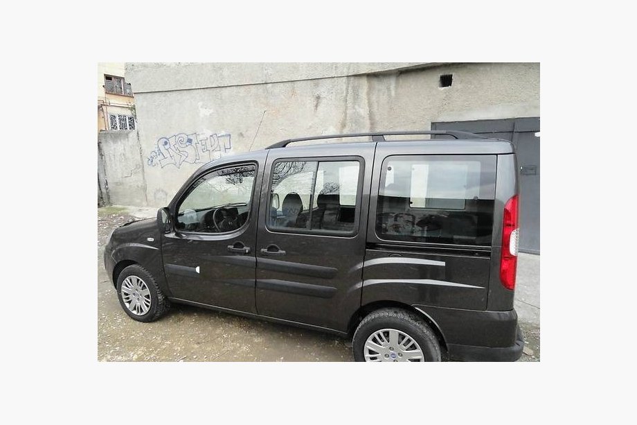 Fiat Doblo I 2005–2010 Sorte tagrælinger Standard base, plastfødder Foto 2