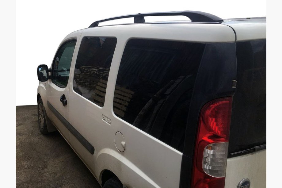 Fiat Doblo I 2001–2005 Sorte tagrælinger Image