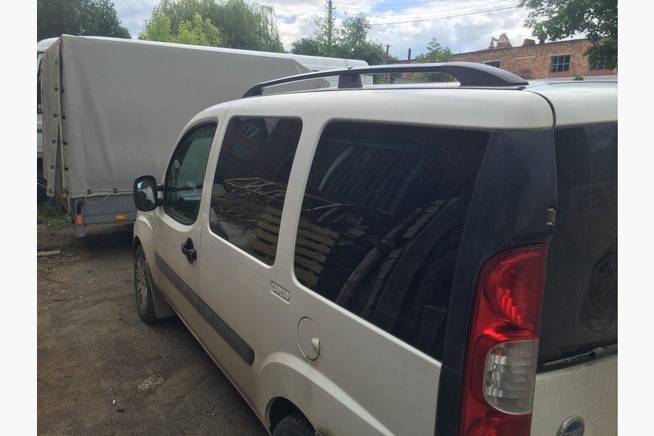 Fiat Doblo I 2005–2010 Sorte tagrælinger Standard base, plastfødder Foto 5
