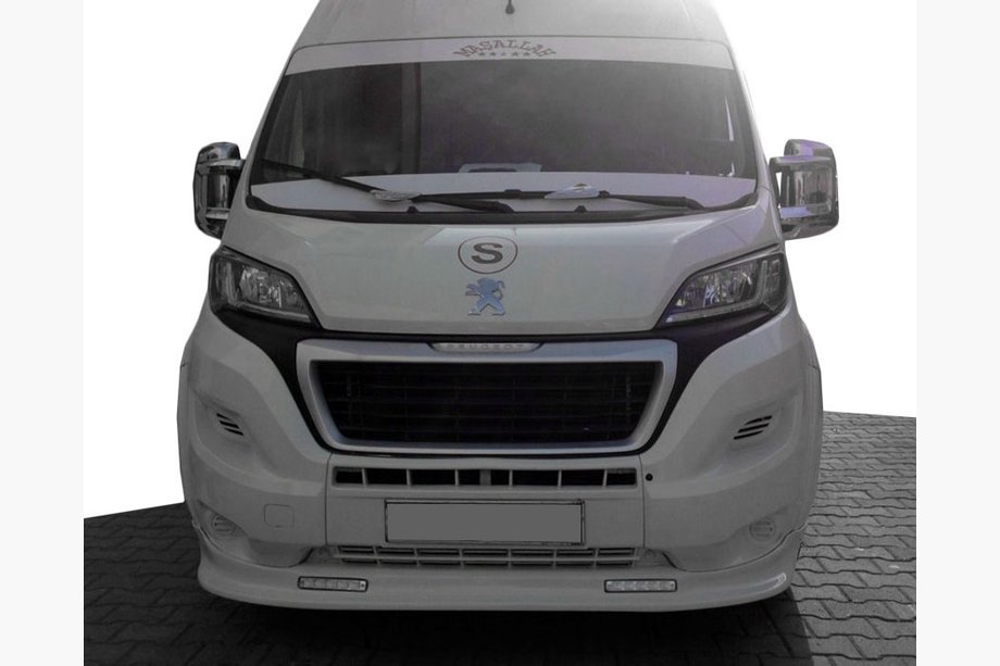 Peugeot Boxer 2006–2025 Frontspoilerlæbe 2014↗︎ (smal med LED, klar til lakering) Image