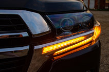 Toyota Land Cruiser 200 2007–2021 Forlygtevipper med LED (2016↗) foto 2