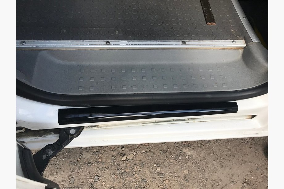 Volkswagen Caddy 2015–2020 Dørtrinslister (ABS-plast) Foto 3