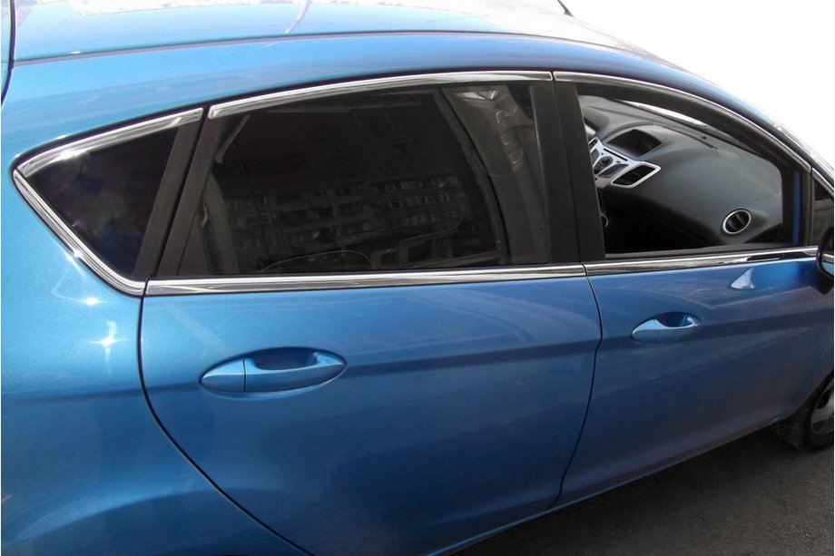 Ford Fiesta 2008–2017 Øvre vindueslister (8 stk., rustfrit stål) Image