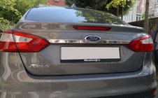 Ford Focus III 2011–2017 Bred liste over nummerpladen (rustfrit stål) Sedan foto 1
