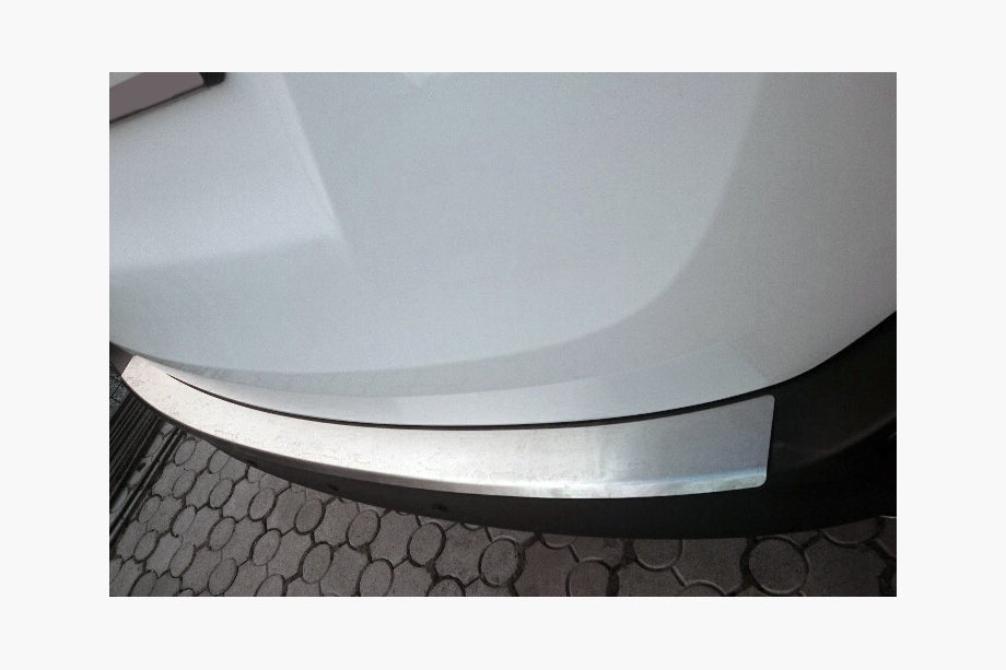 Toyota Rav 4 2013–2018 Bagkofangerbeskytter med bukkant Nataniko (rustfrit stål) 2013-2016 Image