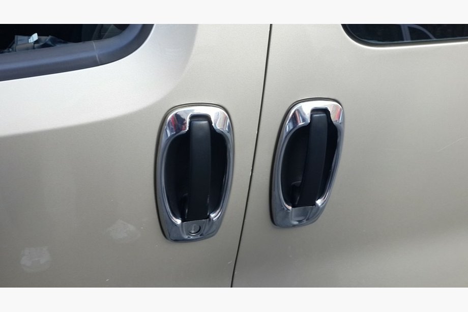 Fiat Fiorino/Qubo 2008–2024 Dørgrebsrammer i rustfrit stål (4 stk.) Foto 5