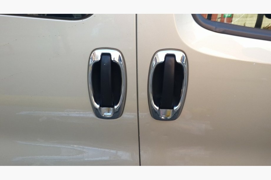 Fiat Fiorino/Qubo 2008–2024 Dørgrebsrammer i rustfrit stål (4 stk.) Foto 8