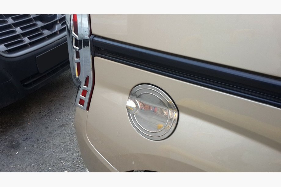 Peugeot Bipper 2008–2017 Tankklap cover (rustfrit stål) Foto 3