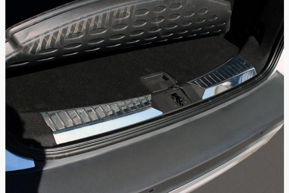 Ford Kuga/Escape 2013–2019 Bagagerumskantbeskytter 2013-2016 (2 dele, rustfrit stål) Image
