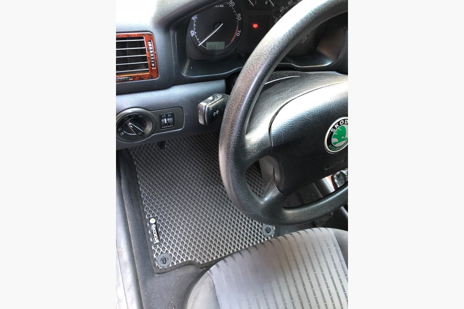 Skoda Octavia I Tour A4 1996–2010 EVA gulvmåtter (sorte) Image