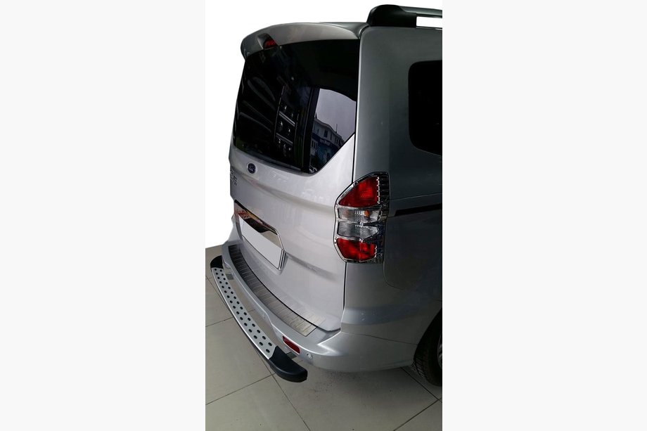 Ford Courier 2014–2023 Bagbøjle DotLine Image