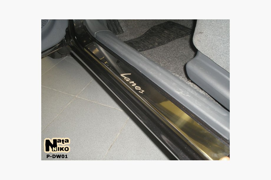 Daewoo Lanos 1998–2017 Dørtrinslister Nataniko (4 stk., rustfrit stål) Standard - Lohmann tape, 0,5 mm Image
