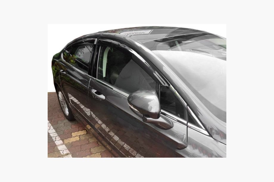 Ford Mondeo 2014–2022 Vindafvisere til sideruder (4 stk., Niken) Image
