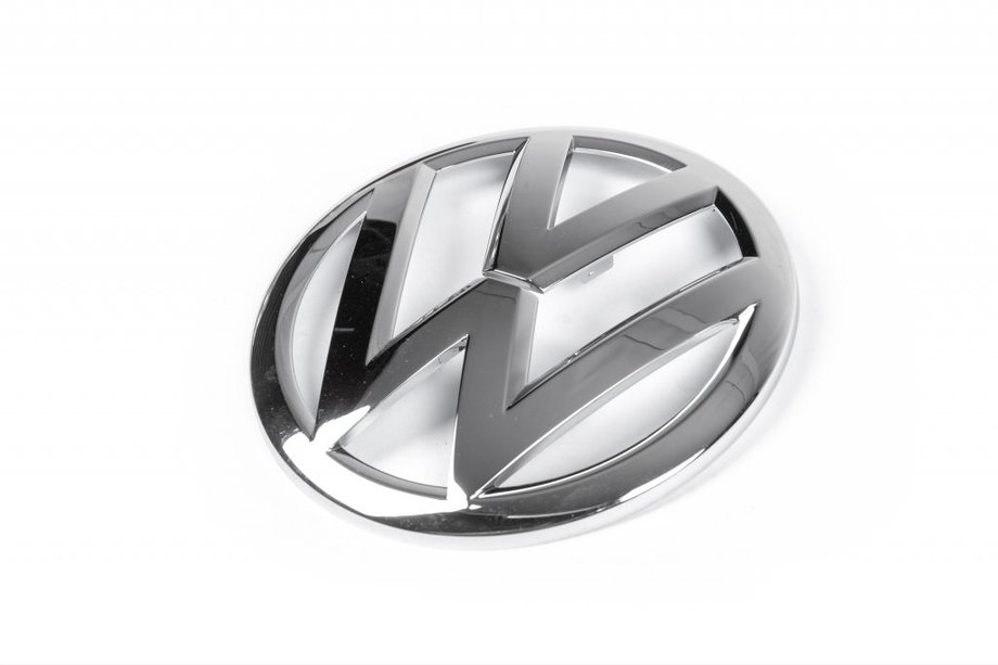Volkswagen Tiguan 2016–2023 Bageste emblem (øverste del, original) Image