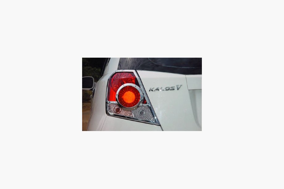 Chevrolet Aveo T200 2002–2008 Krom afdækningslister til baglygter HB (2 stk., plast) Image