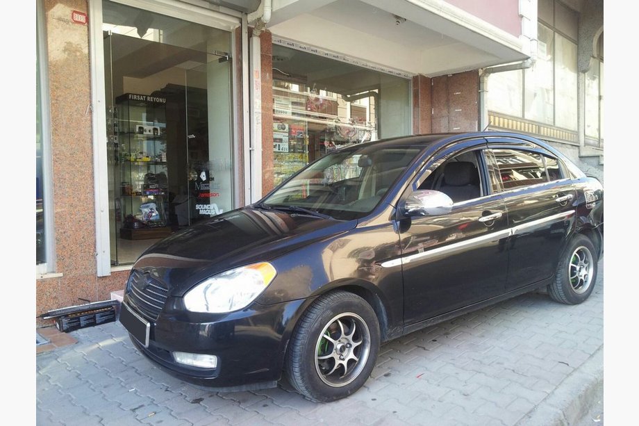 Hyundai Accent 2006–2010 Udvendige vindueslister i rustfrit stål (4 stk.) OmsaLine - italiensk rustfrit stål Foto 2