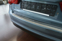 Kia Rio 2012–2017 Bagkofangerbeskytter med ombukkant NataNika (rustfrit stål) foto 1