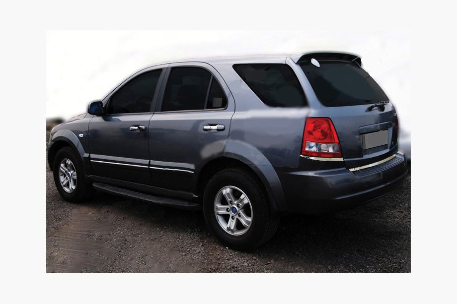 Kia Sorento I BL 2002–2009 Nedre kromliste til baglygter (2 stk., rustfrit stål) Foto 1