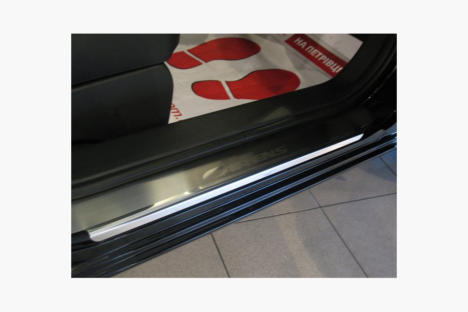 Kia Carens 1999–2012 Dørtrinslister Natanika Premium (4 stk., rustfrit stål) Foto 1