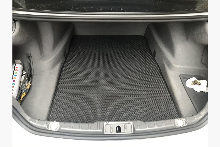 BMW 7-serie F01/F02 2008–2015 EVA bagagerumsmåtte (til F02, sort) Image