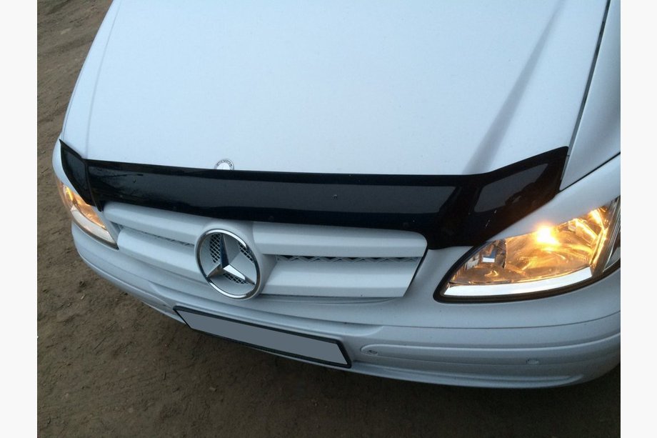 Mercedes Viano 2004–2014 Motorhjelmsdeflektor (ANV) Image