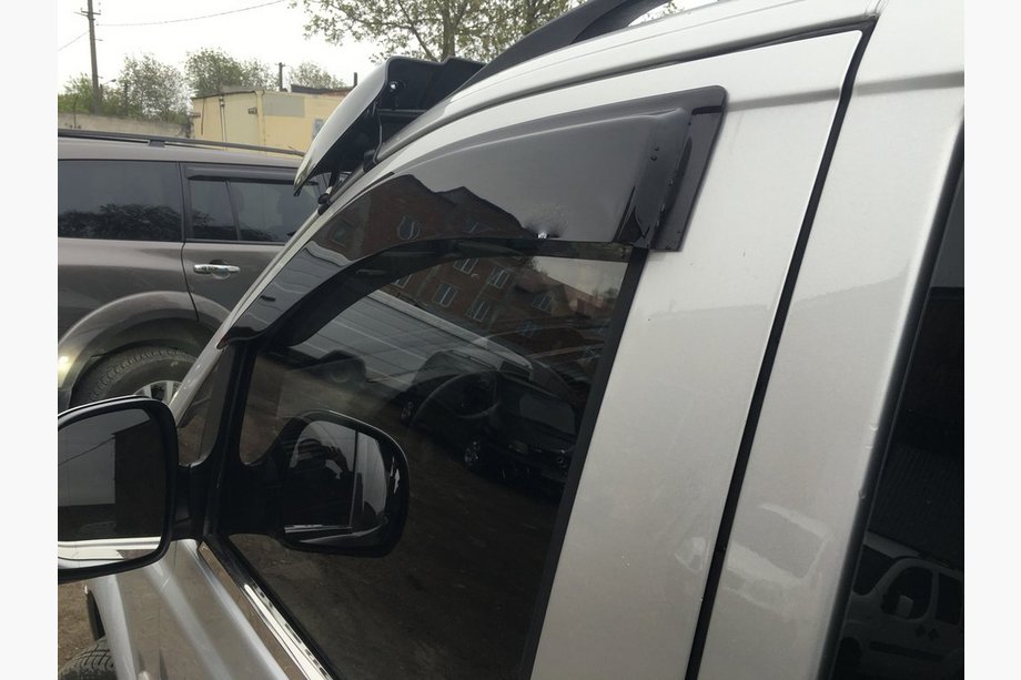 Mercedes Vito W639 2004–2014 Vindafvisere til sideruder (2 stk., DD, indstiksmontering) Foto 3