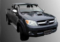 Toyota Hilux 2006–2015 Solskærm til forrude (med beslag) foto 1